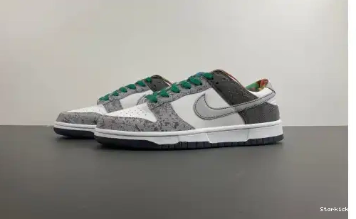 SB  HF4840-068 Nike Premium Dunk Low 0530